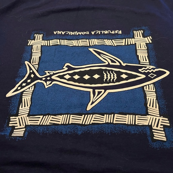 Blue T-shirt with fish - Picture 4 of 5